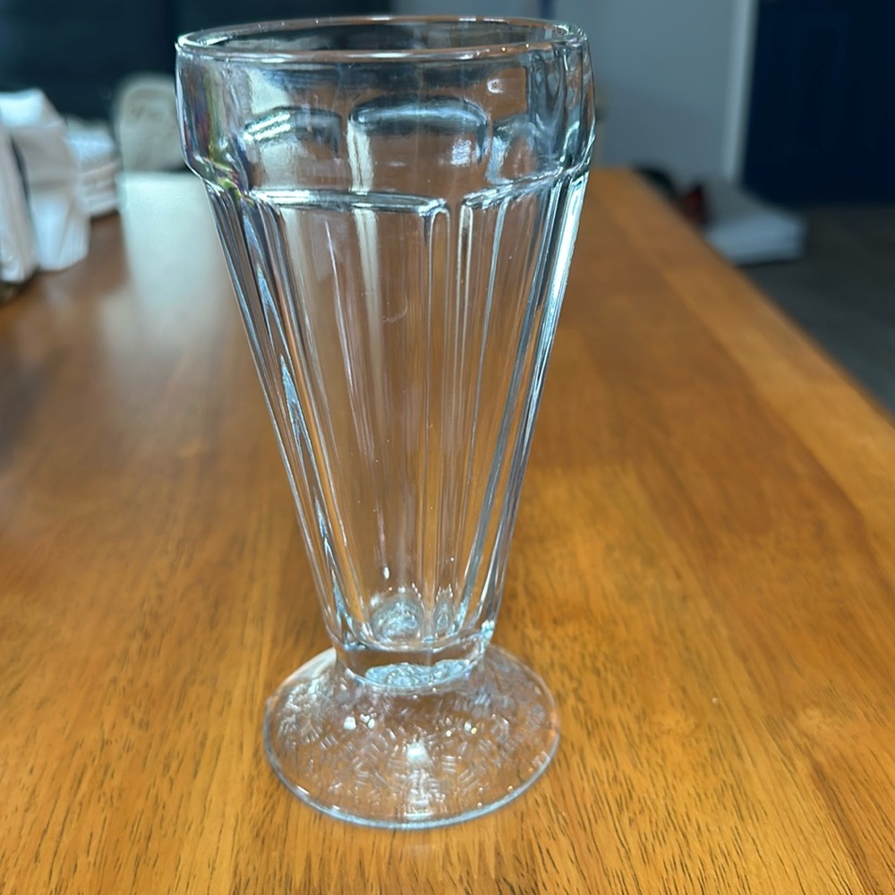 Sundae, milkshake clear glass. Basket weave base, made in Mexico. 7” tall